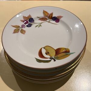 6 Royal Worcester Evesham Gold Bread & Butter Plates Discontinued England